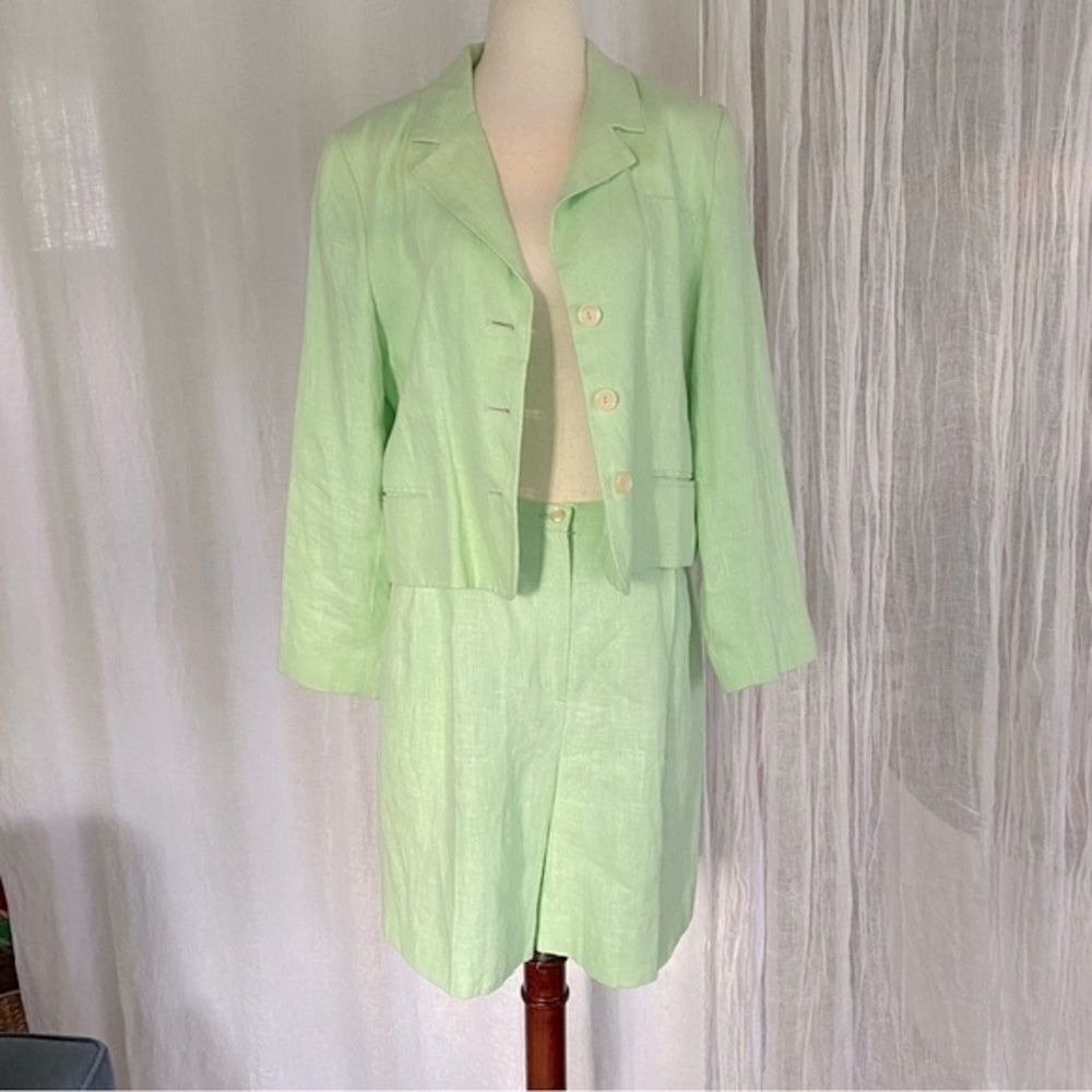 Vintage 80s Linen Cropped Blazer & High Rise Long Bermuda Shorts Set